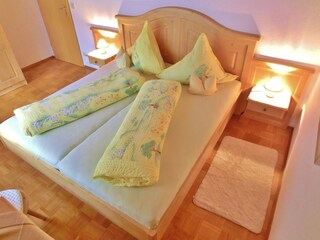 Schlafzimmer neu möbliert