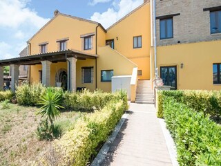 Appartement Acquaviva Picena Buitenaudio-opname 10