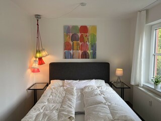 Schlafzimmer 1