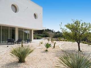 Villa Noto Outdoor Recording 6