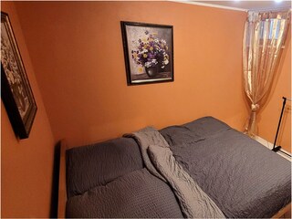 Schlafzimmer 2