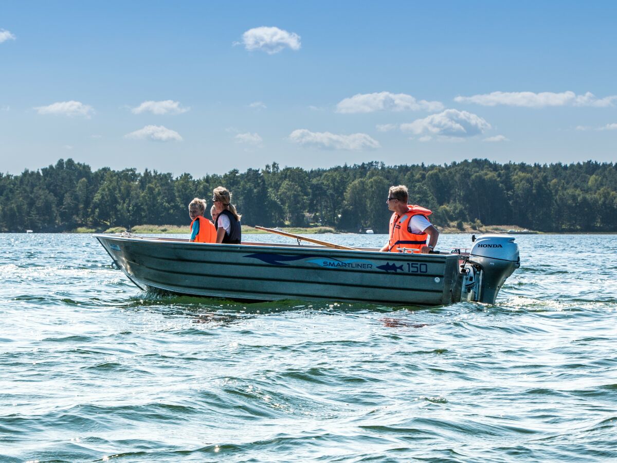 Entdecken Sie die Schärenlandschaft mit Boot