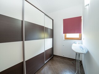GARDEROBE - ERDGESCHOSS