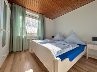 Schlafzimmer-1