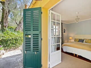 Villa Grasse Features 36