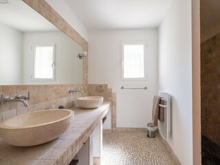 Villa Saint-Ambroix Características 34