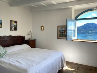 Doppelschlafzimmer im ersten Stock