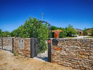 Villa Radetići Environment 38