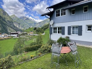 Gartensitzplatz mit Blick auf Großglockner!