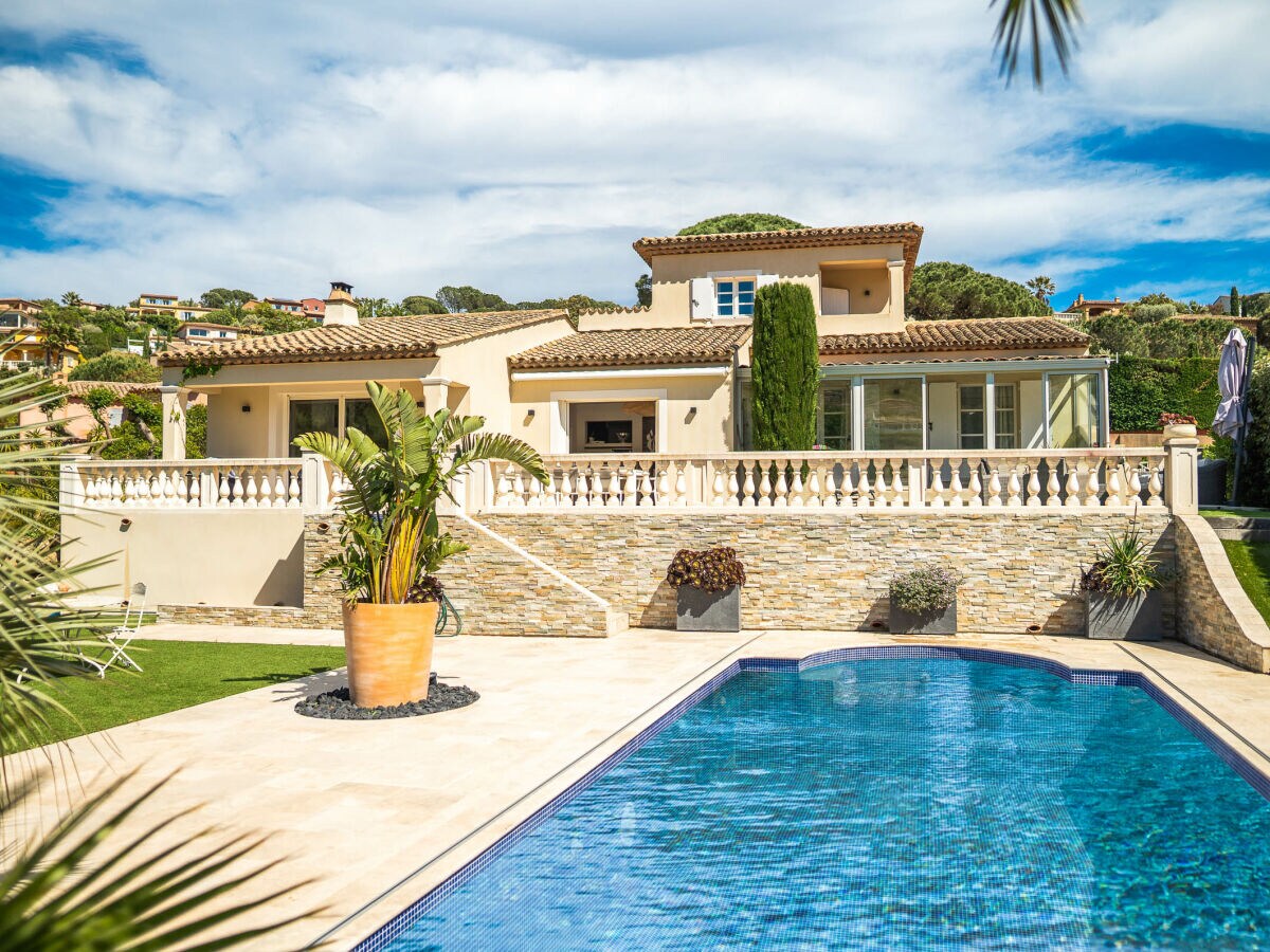 Villa Lou Pantai