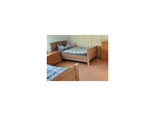 Drei Einzelbetten im Schlafzimmer