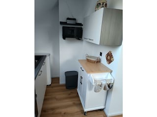 Küche Mikrowelle und Radio