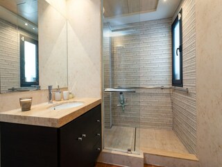 Villa Marbella Features 55