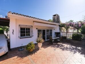 Ferienhaus Angenehme Villa mit Terrasse - Elviria - image1