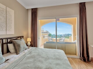 Apartment Elviria Features 32