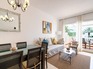 Apartment Elviria Features 16