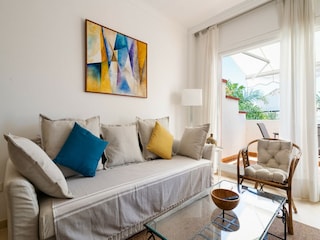 Apartment Elviria Features 8