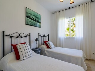 Apartment Elviria Features 14