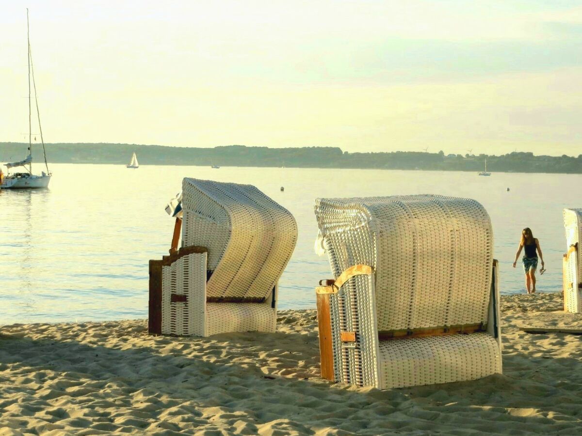 Am Strand direkt unten vorm Haus