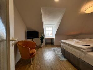 Ferienwohnung Nr 1 Wundervolles Helles Apartment direkt am historis - Schwerin - image1