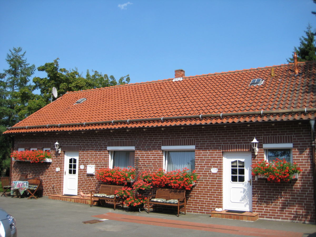 Ferienwohnung B Ferienhaus im Garten, Bad Harzburg, Frau Christa