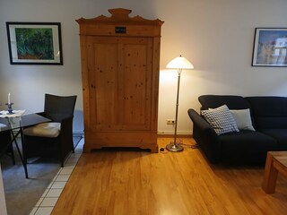 Wohnzimmer mit Essbereich