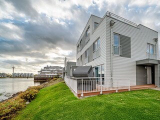 Top Lage in erster Wasserreihe Lootsen Hus by Seeblick Ferien ORO