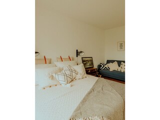 Schlafzimmer mit Schlafsofa