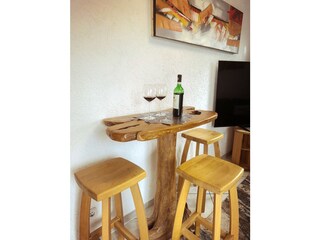 Dinner bar