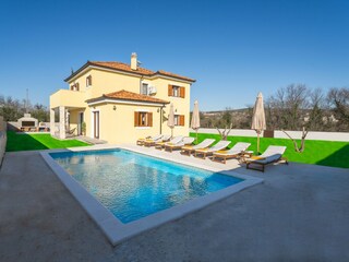 Villa Pakostane Grabación al aire libre 1