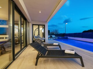 Villa Pakostane Outdoor Recording 9