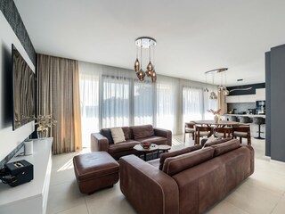 Villa Pakostane Características 16