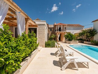 Apartment Ugljan (Ort) Außenaufnahme 8