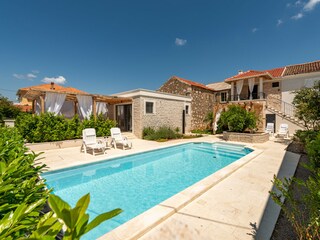 Apartment Ugljan (Ort) Außenaufnahme 1