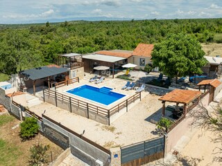 Vakantiehuis Zapužane Buitenaudio-opname 33