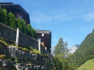 Das Haus vor der Bergkulisse von Ramsau