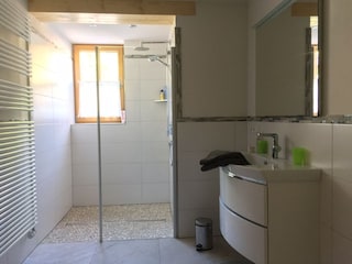 Eines der neu ausgebauten Badezimmer