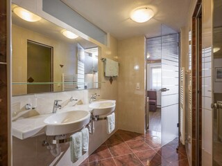 Apartment Stumm Features 12