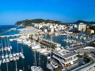 Apartamento Cattolica Entorno 22