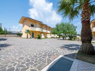 Villa Paestum Outdoor Recording 5