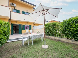 Villa Paestum Outdoor Recording 11