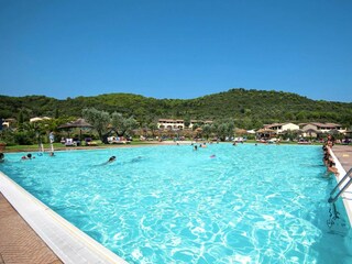 Ferienpark Campiglia Marittima Außenaufnahme 9