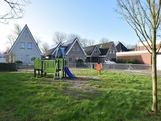 Holiday house Burgerbrug Environment 22