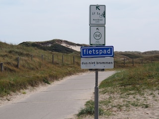 Radweg durch die Dünen