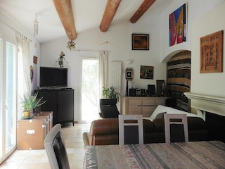 Holiday house Mallemort Features 21