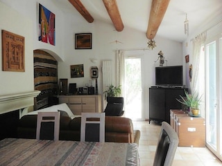 Holiday house Mallemort Features 23