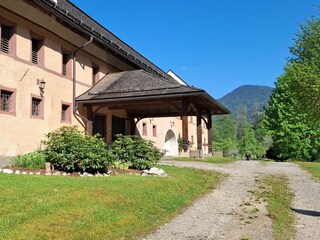 Zufahrt - Außenansicht