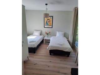 4e Schlafzimmer mit zwei Bette 90 x 200 cm