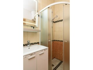 Apartment Arbanija Ausstattung 14