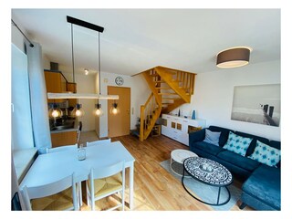 Wohnraum mit offener Küche